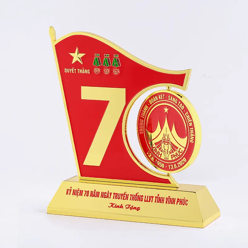 Trophée rotatif en alliage de zinc et de métal personnalisé pour le Vietnam