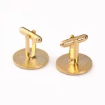 Gemelli da polso personalizzati in metallo smaltato placcato oro da uomo in scatola