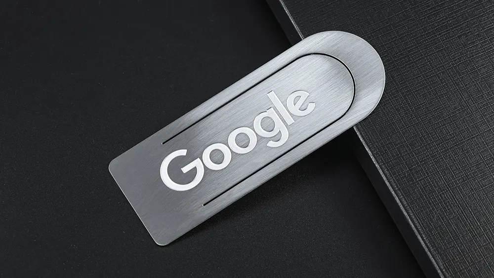 3W6A1193-metall-rostfreier-stahl-google-bookmarks