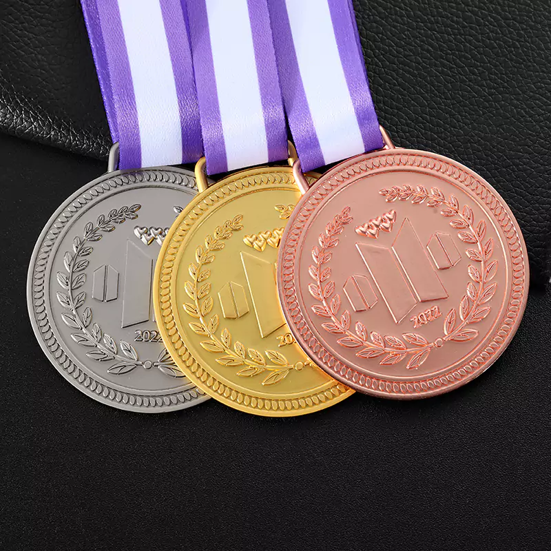 Medaglia d'onore in oro, argento e rosa