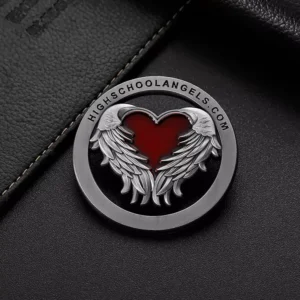 3D Flügel mit Liebe Emaille antik Silber hohl Emblem Pin
