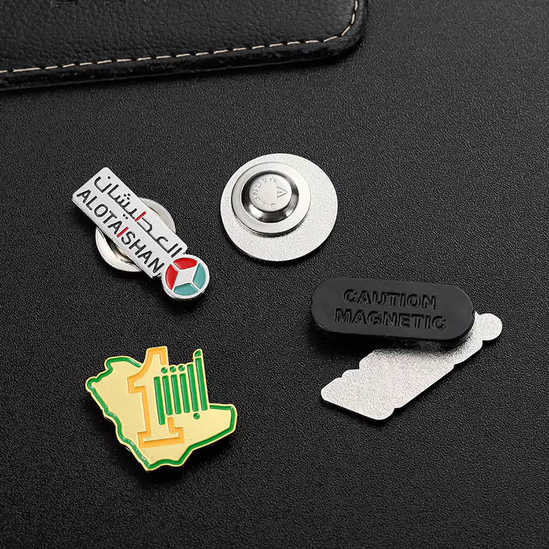 Многочисленные узоры букв дизайна мягкая эмаль магнит булавка
