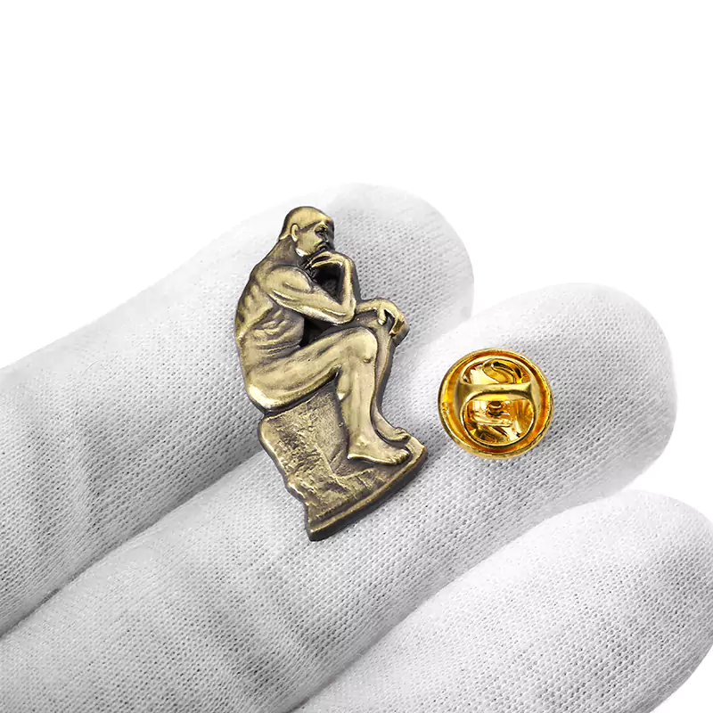 Бронзовые значки