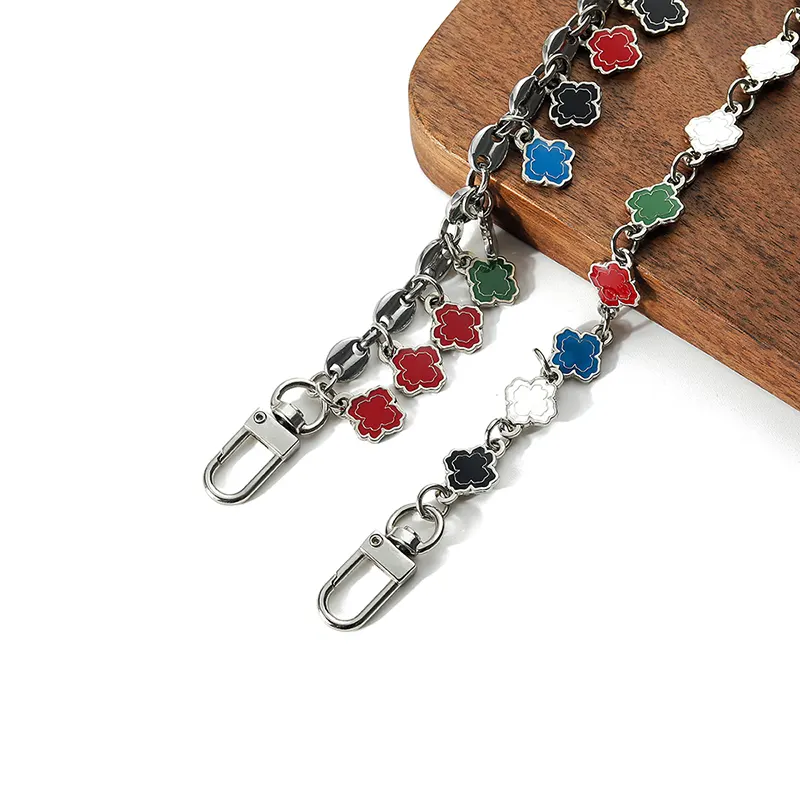 Metall-Schlüsselanhänger mit weicher Emaille