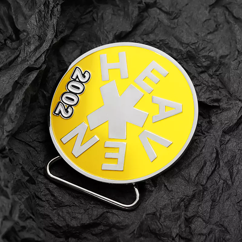 Logo del club in smalto morbido con ritratto Fibbia da cintura a forma circolare su entrambi i lati