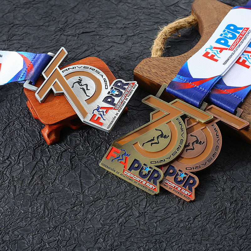 1007-5-Running-75papur-enamel-LOGO-shape-medal