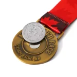 médailles académiques pour les étudiants