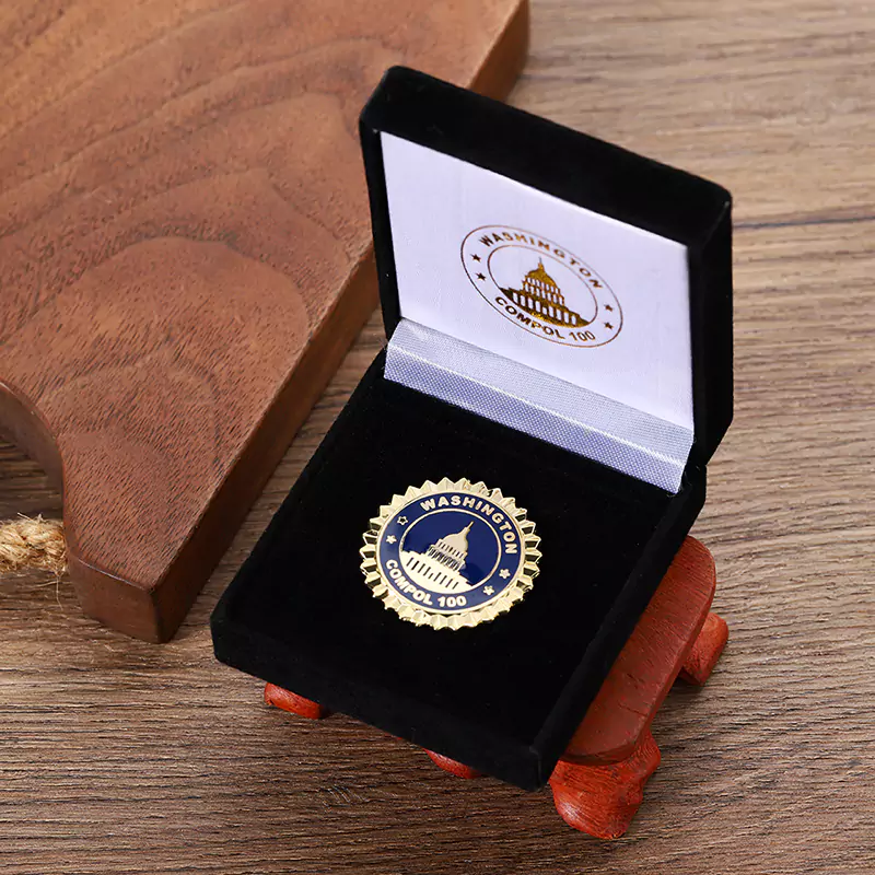 5701-6-Зажим с логотипом из твердой эмали с бархатной тканевой коробкой