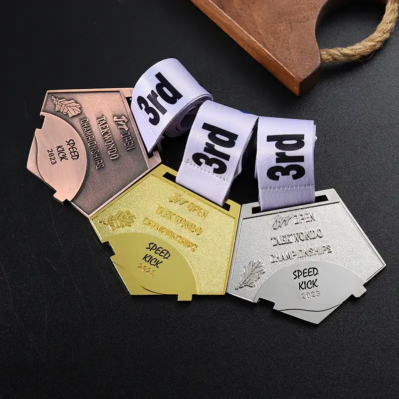 1045-6-Medalha de chute lateral do taekwondo