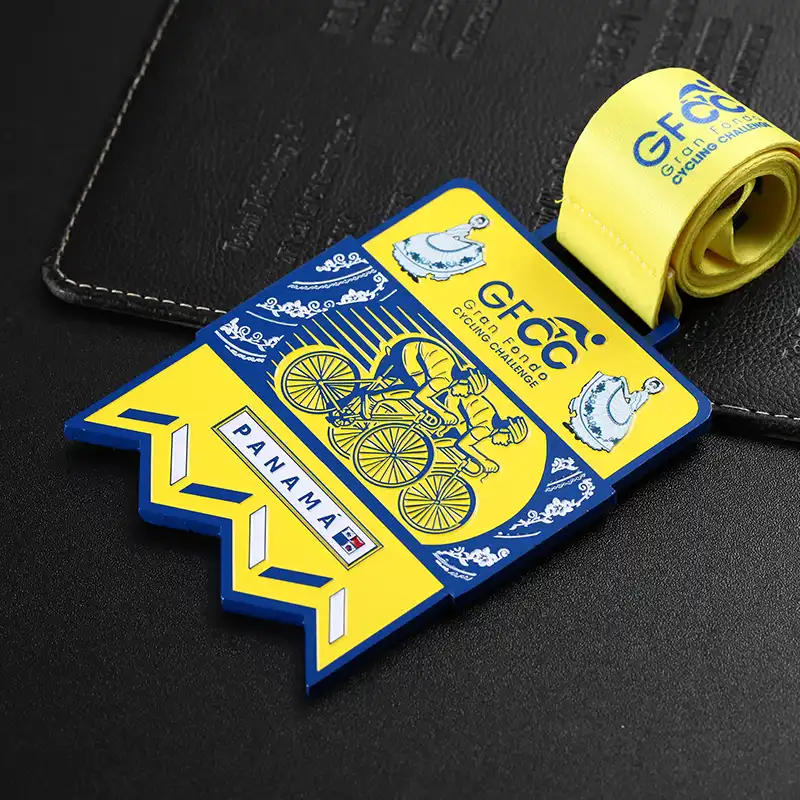 1086-5-Medalha comemorativa de ciclismo do GFCC do Panamá