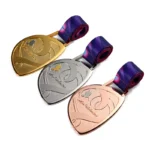 1386-2-Medalhas esportivas de ouro irregulares gravadas e personalizadas