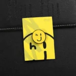 1512-4-圆形卡通笑脸金属珐琅徽章