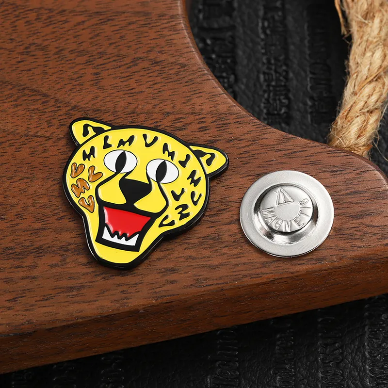 1702-6-Tête de tigre de dessin animé Badge magnétique à peindre jaune