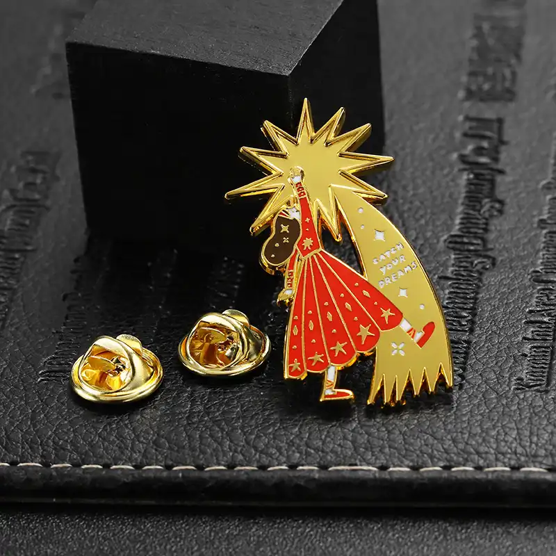 1606-6- Distintivo de ouro para menina e árvore