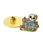 1522-3-可爱骷髅金色硬珐琅徽章