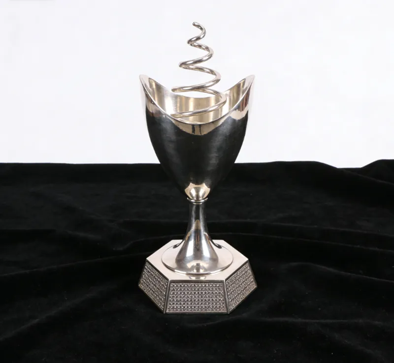 Auf der Suche nach der perfekten Trophäe: Ein Leitfaden für Qualität und Kunstfertigkeit