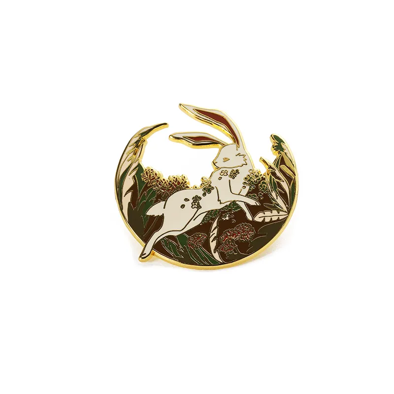 1705-9-Exquisite gilded animal badges