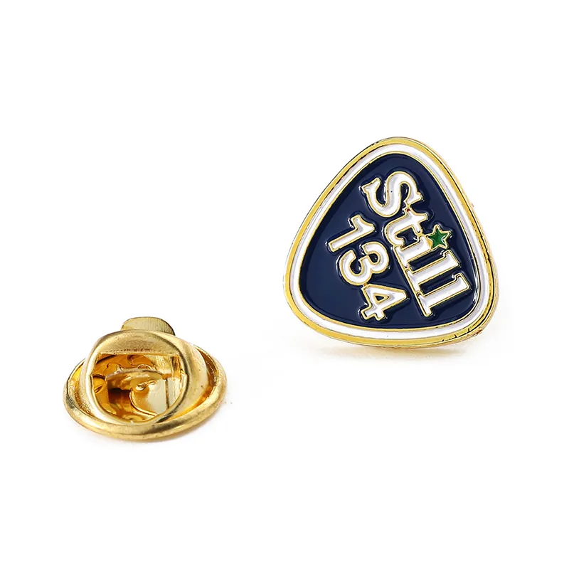 1520-4-Alien-shaped cartoon soft enamel pin