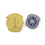 1572-1-Golden Irregular Pin