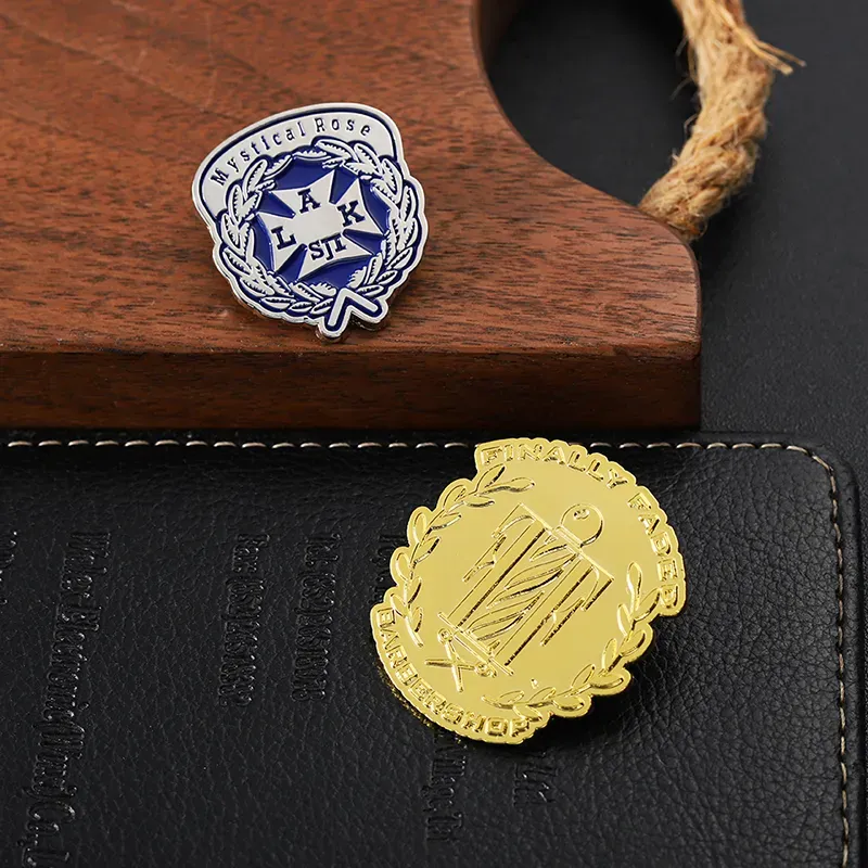 1572-8-Golden Irregular Pin